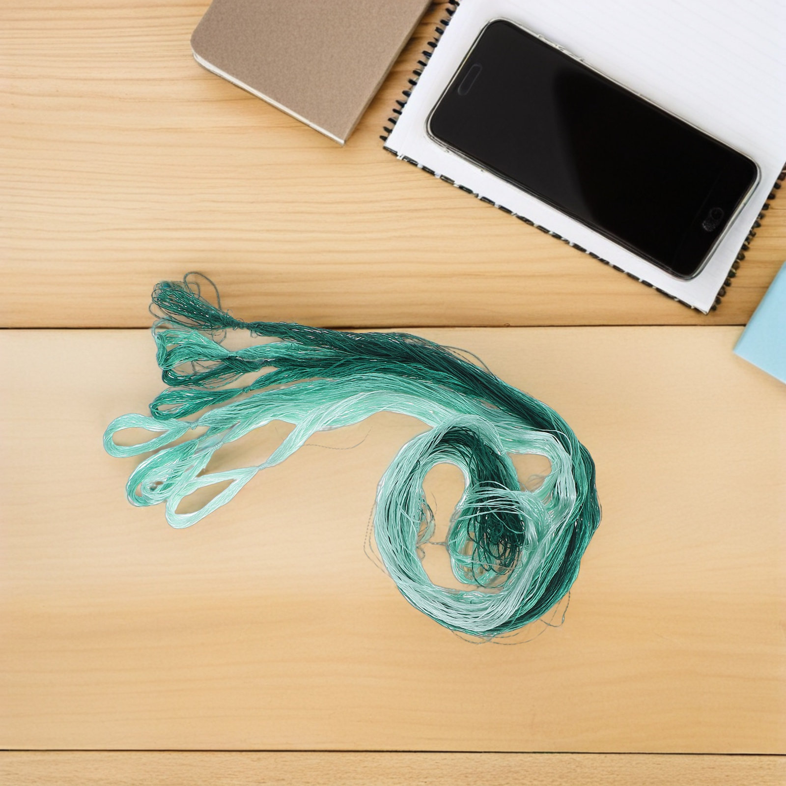 Embroidery Floss Thread - ด้ายปักผ้าไหมธรรมชาติ 8 ชิ้น สำหรับงานเย็บมือ DIY งานฝีมือ