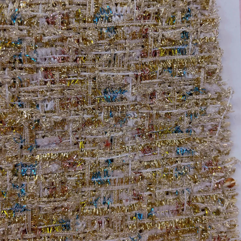 ผ้าทวีดถักลายเส้นทองและเลื่อมย - Sewing Tweed บทวิจารณ์และราคา